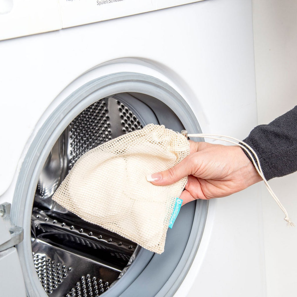 10 WASHABLE MAKE-UP REMOVAL PADS - INCL. WASH BAG